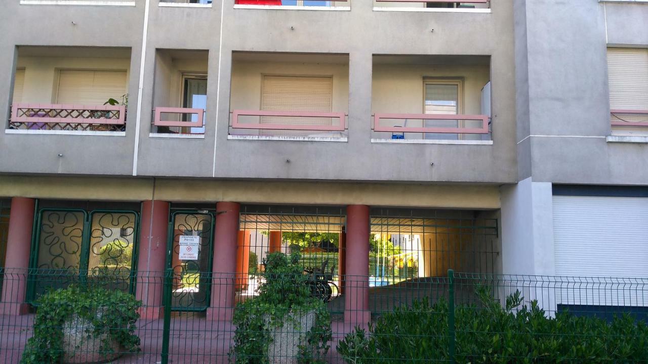 Bel Et Spacieux Appartement De 84 M² Avec Parking Tres Proche Du Metro Garibaldi ลียง ภายนอก รูปภาพ