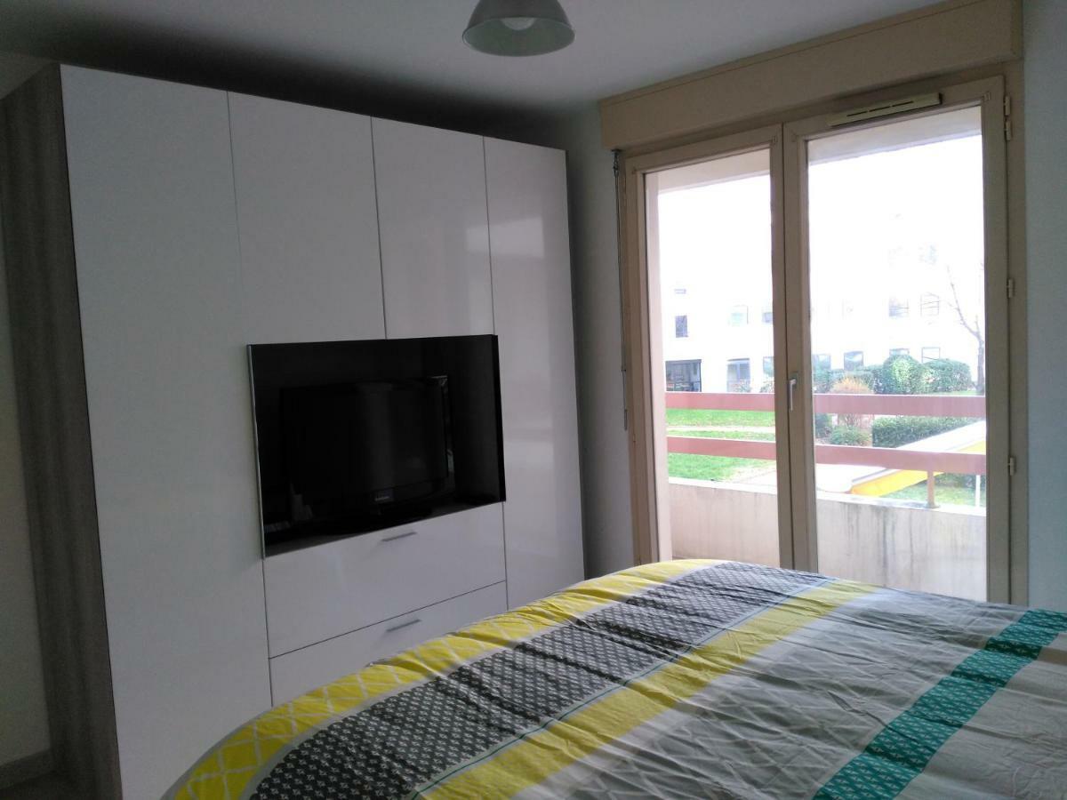 Bel Et Spacieux Appartement De 84 M² Avec Parking Tres Proche Du Metro Garibaldi ลียง ภายนอก รูปภาพ
