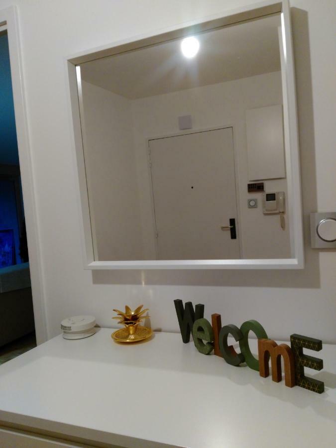 Bel Et Spacieux Appartement De 84 M² Avec Parking Tres Proche Du Metro Garibaldi ลียง ภายนอก รูปภาพ